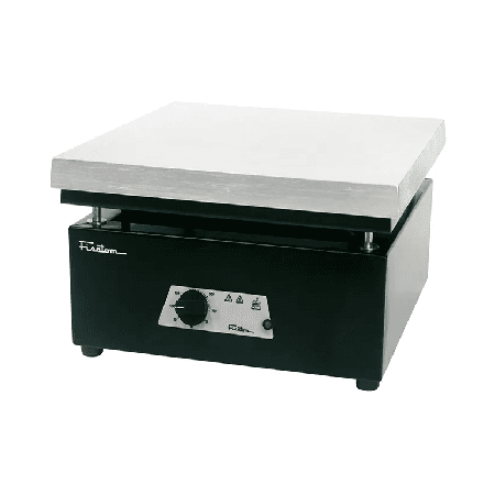Placa aquecedora modelo 509D com 31 x 31 cm e potência de 1600 W. 230V-FISATOM